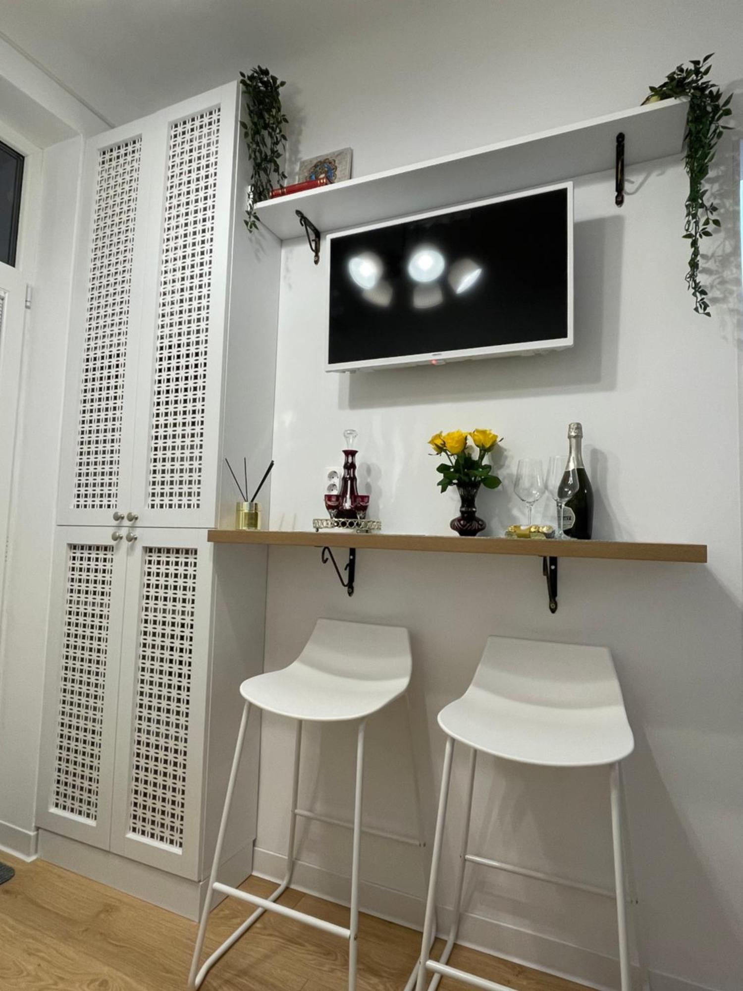 Studio Alice Romana Square Apartment Bucureşti Exterior foto